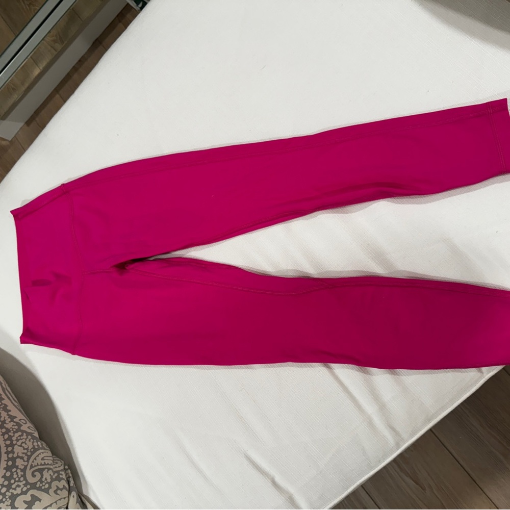 Lululemon 7/8 women’s align size 4